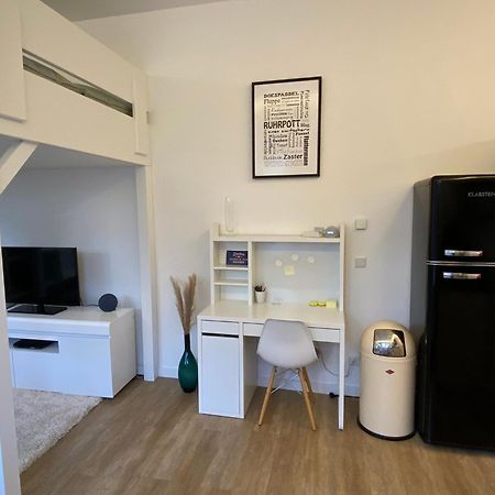 Schoene, Moderne Wohnung Mit Grosszuegiger Terasse Essen Esterno foto