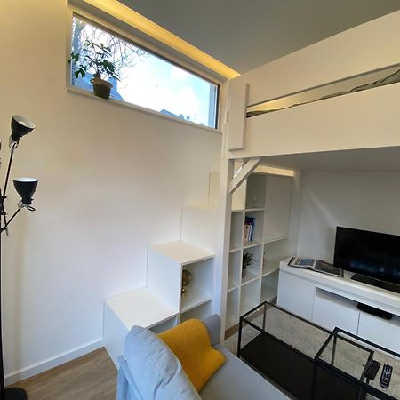 Schoene, Moderne Wohnung Mit Grosszuegiger Terasse Essen Esterno foto