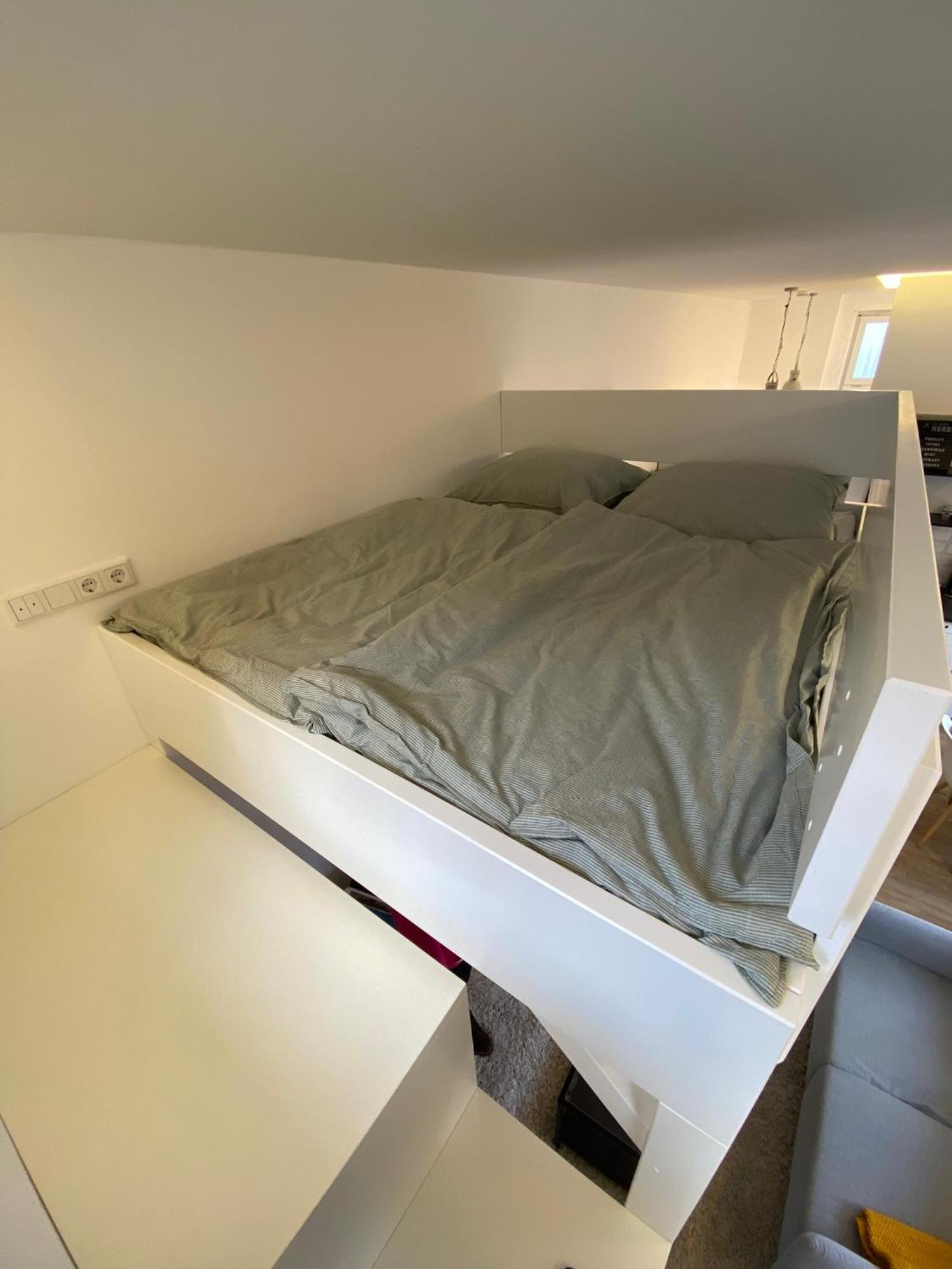 Schoene, Moderne Wohnung Mit Grosszuegiger Terasse Essen Esterno foto