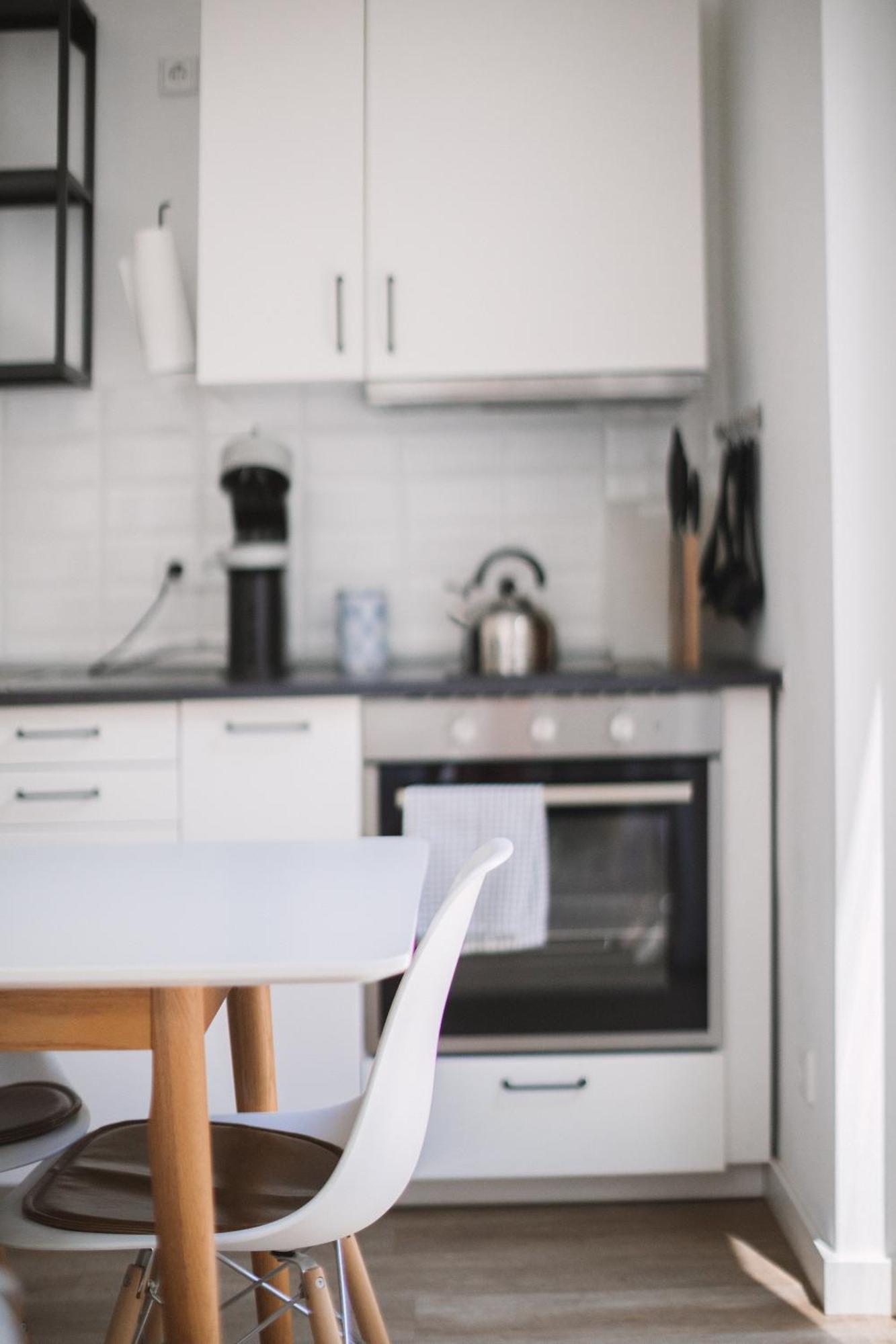 Schoene, Moderne Wohnung Mit Grosszuegiger Terasse Essen Esterno foto